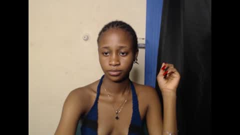 Snapshot of creamyxmuffin chatting on March 2025 10:16:02 PM creamyxmuffin online show from March 2025 10:16:02 PM