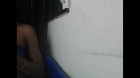Snapshot of creamyxmuffin chatting on March 2025 02:09:01 AM creamyxmuffin online show from March 2025 02:09:01 AM