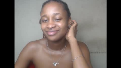 Snapshot of creamyxmuffin chatting on September 2025 08:14:01 AM creamyxmuffin online show from September 2025 08:14:01 AM
