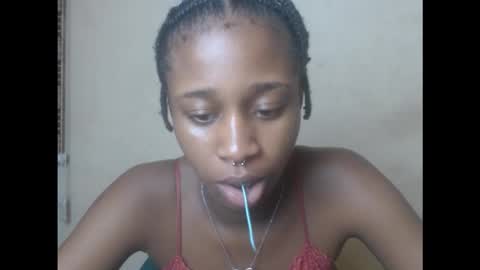 Snapshot of creamyxmuffin chatting on September 2025 06:15:01 AM creamyxmuffin online show from September 2025 06:15:01 AM