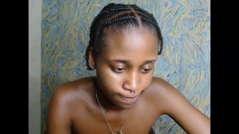 Snapshot of creamyxmuffin chatting on September 2025 08:49:02 AM creamyxmuffin online show from September 2025 08:49:02 AM