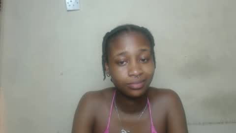 Snapshot of creamyxmuffin chatting on September 2025 08:09:02 AM creamyxmuffin online show from September 2025 08:09:02 AM