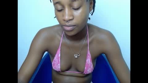Snapshot of creamyxmuffin chatting on October 2025 07:50:02 AM creamyxmuffin online show from October 2025 07:50:02 AM
