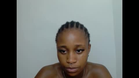 Snapshot of creamyxmuffin chatting on October 2025 09:21:01 AM creamyxmuffin online show from October 2025 09:21:01 AM
