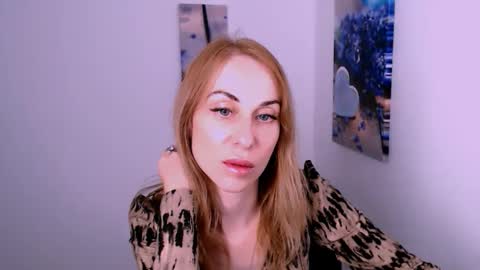 Snapshot of create_your_own_sun chatting on September 2025 12:21:02 PM Lera online show from September 2025 12:21:02 PM