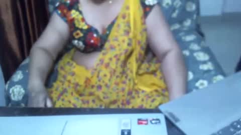 Snapshot of crezybhabihot chatting on January 2025 11:44:02 AM Sonika69 online show from January 2025 11:44:02 AM