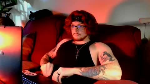 crimson_carnage online show from June 2026 02:01:01 AM