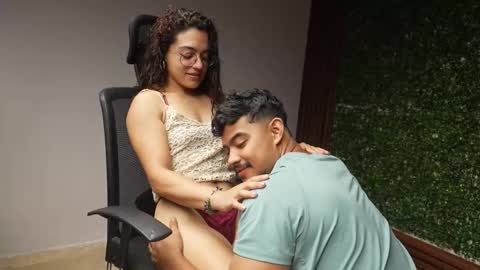 Crimson heart online show from December 2025 01:31:02 PM