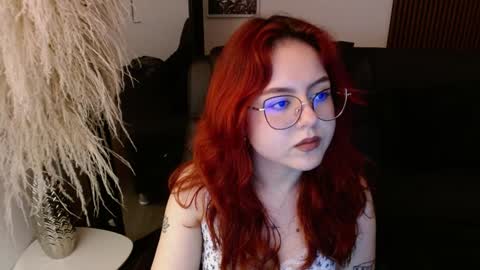 Snapshot of crimson_tati chatting on December 2024 10:46:02 AM Tatiana online show from December 2024 10:46:02 AM