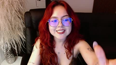 Snapshot of crimson_tati chatting on December 2024 10:38:02 AM Tatiana online show from December 2024 10:38:02 AM