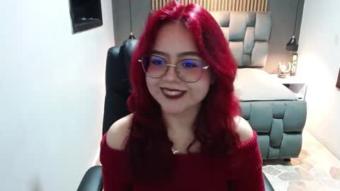 Snapshot of crimson_tati chatting on December 2024 05:20:01 AM Tatiana online show from December 2024 05:20:01 AM