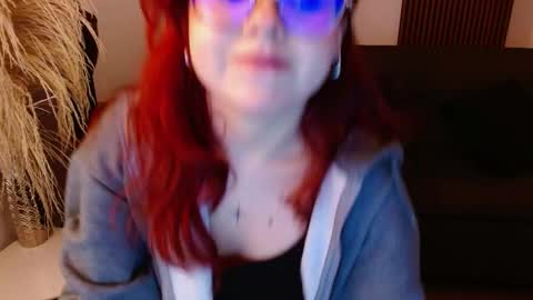 Snapshot of crimson_tati chatting on February 2025 08:37:01 AM Tatiana online show from February 2025 08:37:01 AM