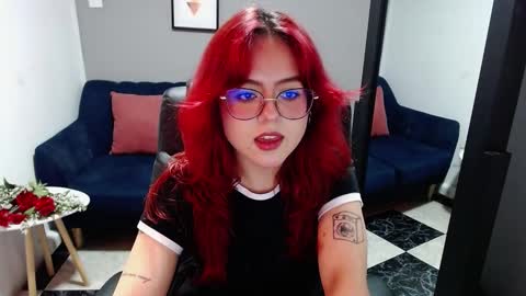 Snapshot of crimson_tati chatting on February 2025 07:49:01 AM Tatiana online show from February 2025 07:49:01 AM