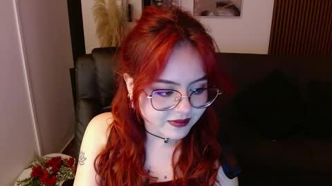 Snapshot of crimson_tati chatting on February 2025 08:22:02 AM Tatiana online show from February 2025 08:22:02 AM