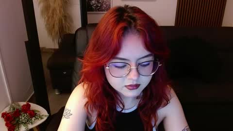 Snapshot of crimson_tati chatting on February 2025 05:24:02 AM Tatiana online show from February 2025 05:24:02 AM