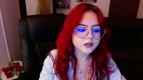 Snapshot of crimson_tati chatting on February 2025 04:13:02 PM Tatiana online show from February 2025 04:13:02 PM