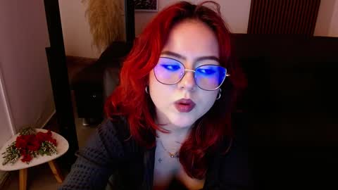 Snapshot of crimson_tati chatting on March 2025 10:20:02 AM Tatiana online show from March 2025 10:20:02 AM