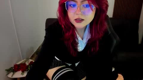 Snapshot of crimson_tati chatting on September 2025 05:51:02 AM Tatiana online show from September 2025 05:51:02 AM