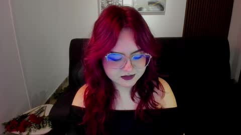 Snapshot of crimson_tati chatting on September 2025 04:13:02 AM Tatiana online show from September 2025 04:13:02 AM