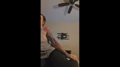 Snapshot of crimsongingerale chatting on April 2026 08:17:01 PM crimsongingerale online show from April 2026 08:17:01 PM