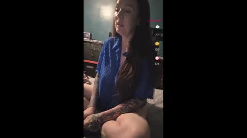 Snapshot of crimsongingerale chatting on April 2026 07:06:01 AM crimsongingerale online show from April 2026 07:06:01 AM