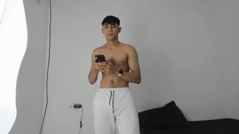 Snapshot of cris1260 chatting on March 2025 09:51:02 PM Cristian online show from March 2025 09:51:02 PM