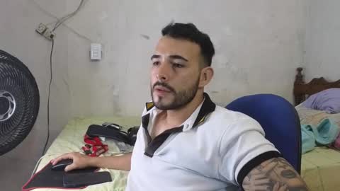 Snapshot of cris_simons chatting on December 2024 03:47:02 AM cris_simons online show from December 2024 03:47:02 AM