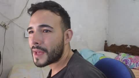 Snapshot of cris_simons chatting on December 2024 02:13:02 AM cris_simons online show from December 2024 02:13:02 AM