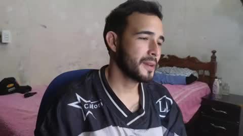 Snapshot of cris_simons chatting on February 2025 01:31:01 AM cris_simons online show from February 2025 01:31:01 AM