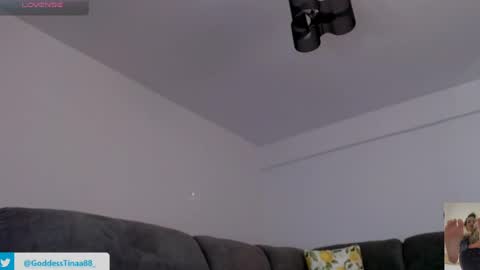 cris_tinne online show from July 2026 06:33:03 AM