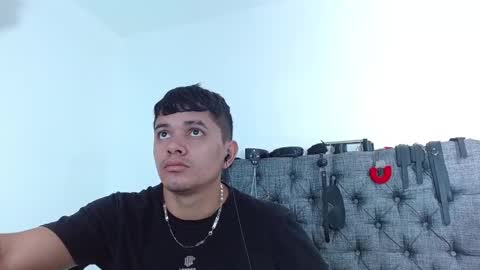 CRISANDMERY online show from February 2025 02:57:01 PM