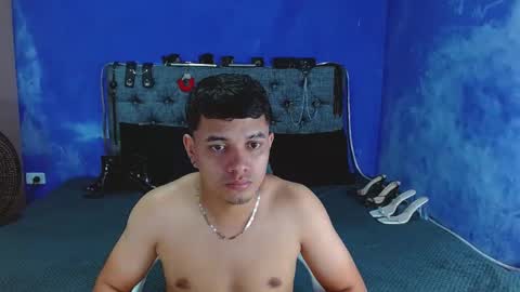 CRISANDMERY online show from September 2025 05:07:01 AM