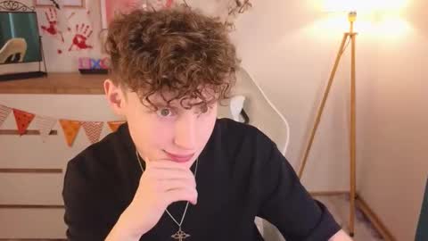 Chris online show from October 2025 03:47:02 PM