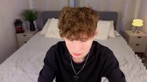 Chris online show from November 2025 07:30:02 PM