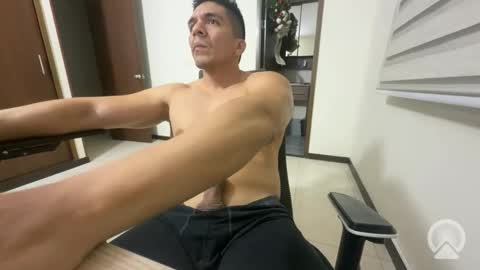 Snapshot of crispin_789 chatting on April 2026 02:01:01 AM crispin_789 online show from April 2026 02:01:01 AM