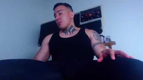 Cristopher online show from November 2025 02:12:01 AM