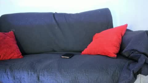 criss_zuri online show from February 2026 12:31:01 PM