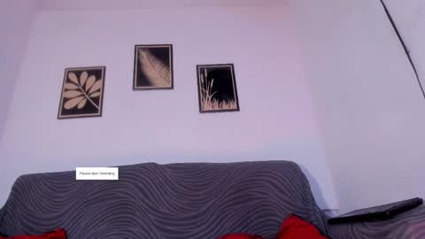 criss_zuri online show from March 2026 12:49:01 PM