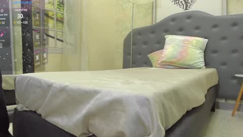 Snapshot of crissh_1 chatting on January 2025 12:17:01 AM crissh 1 online show from January 2025 12:17:01 AM