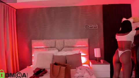 cristal__adams online show from April 2026 12:02:01 PM