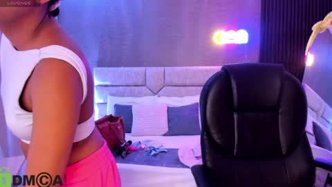 cristal__adams online show from April 2026 12:10:01 PM