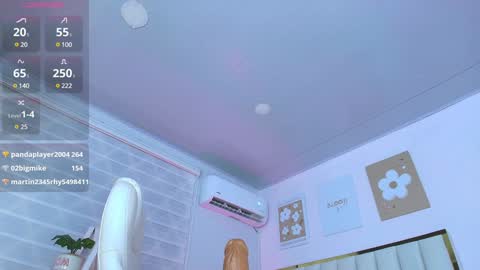 Cristal  online show from February 2025 03:42:01 AM