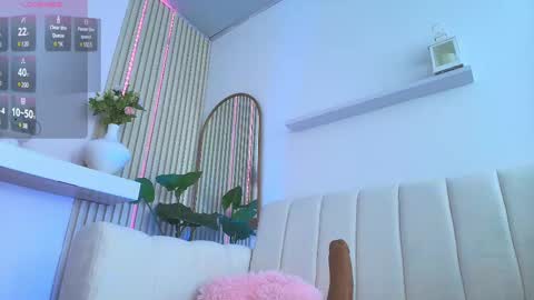 Cristal  online show from February 2025 03:39:02 AM