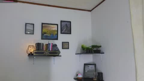 Snapshot of cristal_hot07 chatting on May 2026 10:00:02 PM Cristal online show from May 2026 10:00:02 PM