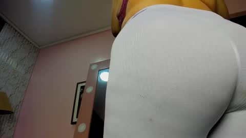 cristal_nox22 online show from November 2025 11:42:01 AM