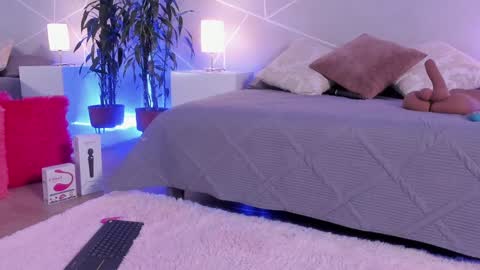 Snapshot of cristal_princess_ chatting on January 2025 05:10:02 AM Cristal online show from January 2025 05:10:02 AM