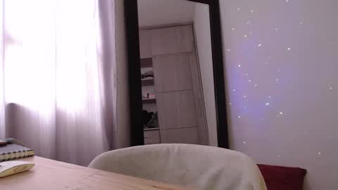 Cristal  online show from January 2025 06:14:01 PM