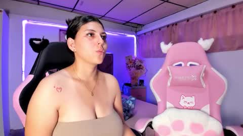 cristal_smith20 online show from March 2026 12:00:01 PM