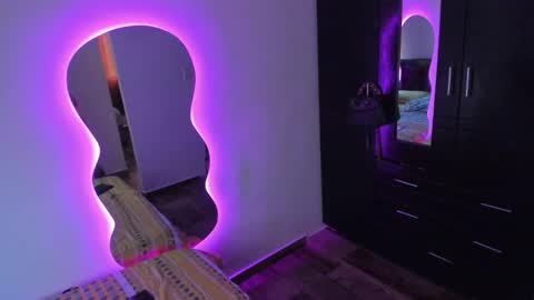 cristal_t2 online show from March 2026 07:21:02 PM