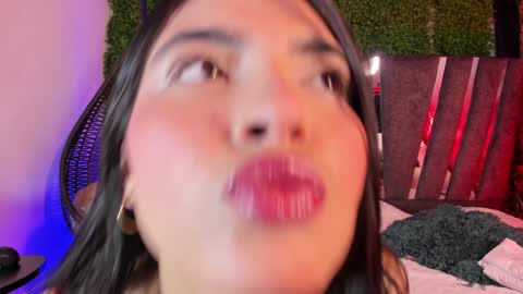 Cristal  online show from December 2024 02:31:02 PM